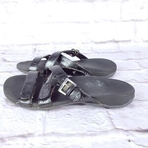 Women's size 9.5 10 vionic sandals slides black